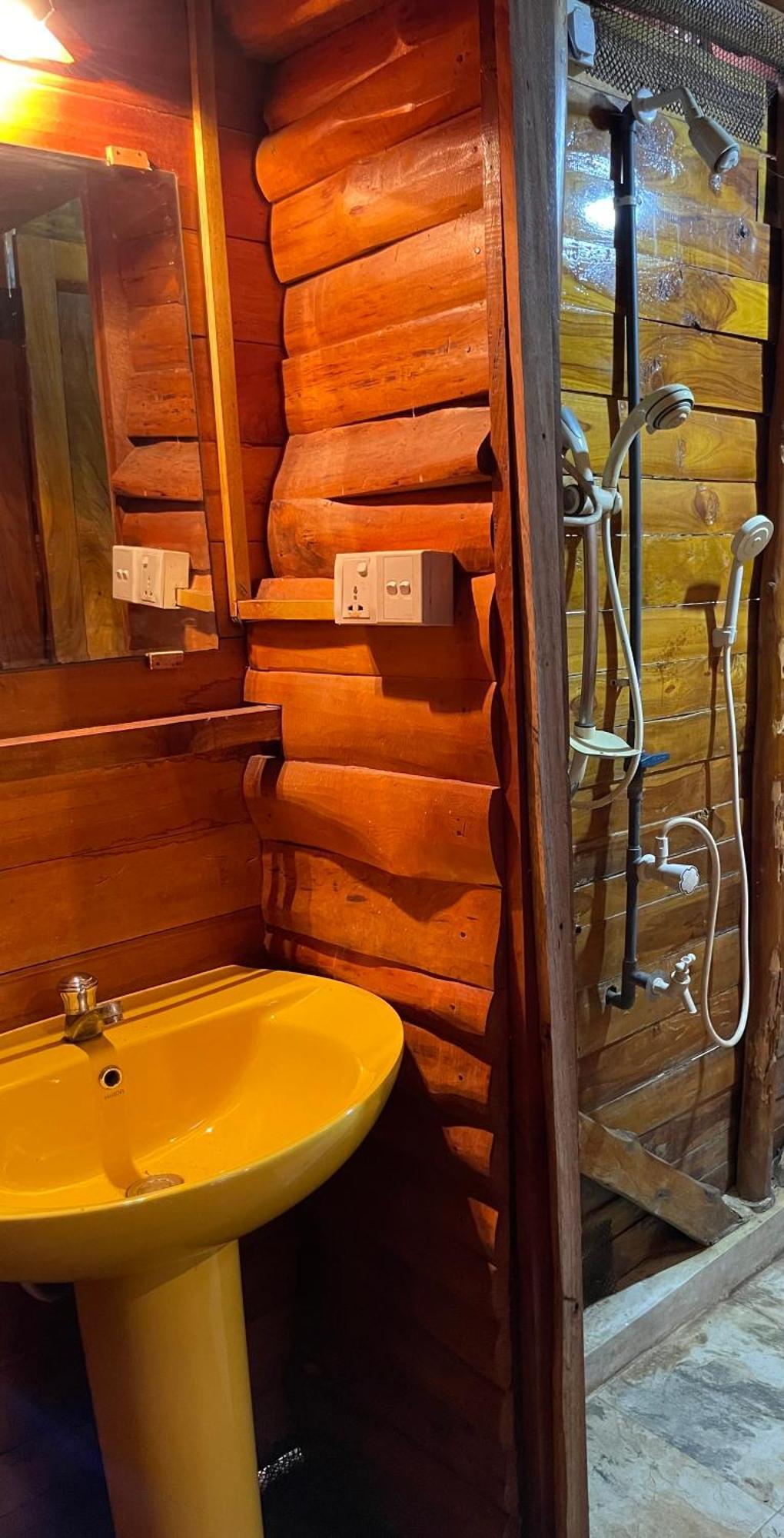 Lizard Safari Lodge Удавалаве Екстериор снимка